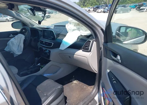 2020 Hyundai Tucson Sel z USA, uszkodzony, nr VIN KM8J33AL9LU228741